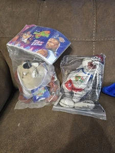 1996 Vintage Bugs Bunny Vintage Tune Squad Plush Toy Space Jam - Picture 1 of 2