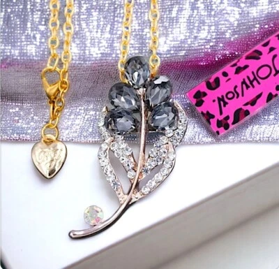 Broche Floral Chapado en Oro Gris Oscuro y Blanco Cristal con Collar Cadena Foto 1 de 4