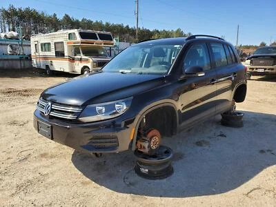 Bomba de combustible Volkswagen Tiguan 2012-2018 (montada en el motor) (turbo 2,0 L) Foto 1 de 3
