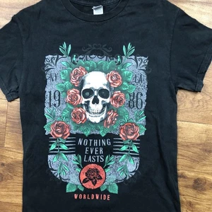 Gildan Men Sz S Black T Shirt Skull Roses Nothing Ever Lasts *HOLE *Read - Foto 1 di 10