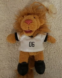 GOLEO Fussball WM 2006 Deutschland Saugnapf Maskottchen Stofftier Souvenir Gut - Bild 1 von 7