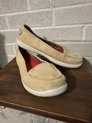 Zapatos sin cordones Crocs Melbourne II cortos vamp para mujer talla W6 crema Foto 1 de 4