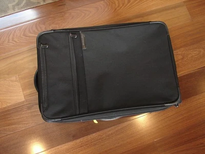 Briggs & Riley Baseline 22” Expandable Carry-On 2 Wheel Luggage Black - Image 1 of 4