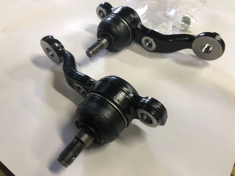 Toyota Altezza Lexus IS300 Front Lower Ball Joint Pair Genuine Left Right 01-05 - Image 1 of 1