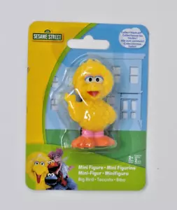 Minifigura de pájaro grande de 2 pulgadas Just Play Plaza Sésamo adorno de pastel coleccionable - Imagen 1 de 5