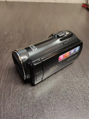 Samsung SMX-F50BN/XAA SD Camcorder Camera 52x Optical Zoom Working No Charger - Image 1 of 4