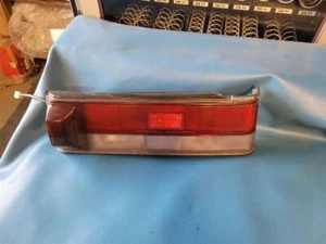 88 89 MAZDA 323 R. LUZ TRASERA SDN DX LX Y SE MOLDURA CROMADA 65343 - Imagen 1 de 6