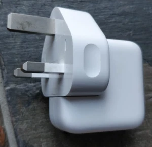 Oryginalna ładowarka adaptera Apple 10W USB iPad i iPhone z wtyczką A1357 doskonała - Zdjęcie 1 z 6
