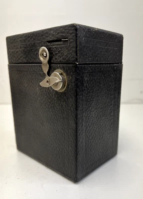 Eastman Kodak No 2A Model C Rainbow Hawk Eye Box Camera Black Uses 120 Film - Image 1 of 4