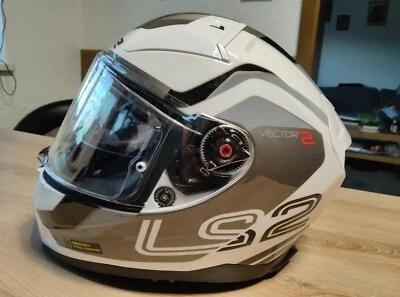 Motorradhelm LS 2 Vector ll - Bild 1 von 4