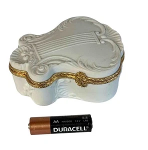 White Bisque Coquet Limoges France Lyre Trinket Box w/ Relief & Gold Edge Trim - Picture 1 of 8
