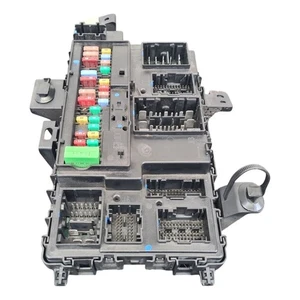Ford Transit MK8 (V363) 2020 2.0 TDCI Alarm/Keyless Lock System Fuse Box 2614132 - Picture 1 of 11