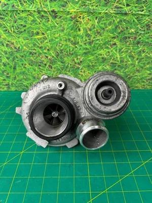 13-16 MERCEDES GL450 X166 MOTOR DIREITO TURBOCOMPRESSOR TURBO CARREGADOR FABRICANTE DE EQUIPAMENTO ORIGINAL - Imagem 1 de 4