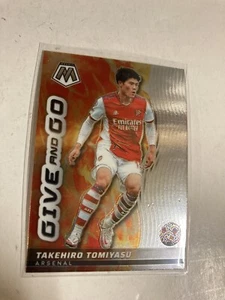 2021-22 Panini Mosaic PL Takehiro Tomiyasu Give and Go Inserto Arsenal #7 - Foto 1 di 4