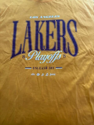 Camiseta Los Angeles Lakers 2025 Playoffs Nueva Sin Etiquetas Como Nueva XL Lebron James SGA Foto 1 de 2