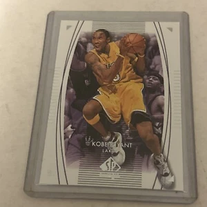 2004 Upper Deck SP Authenic Kobe Bryant #35 Los Angeles Lakers   - Bild 1 von 2