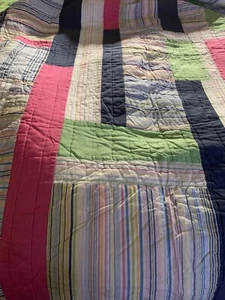 Machine Made Quilt - Picture 1 of 3
