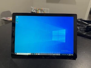 Microsoft Surface Pro 7 1866 i5-1035G4 / 8GB / 256GB SSD - Screen Issues - Picture 1 of 13