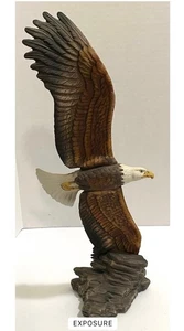 BALD EAGLE, IN FLIGHT, PORCELAIN, 11.5" TALL - Picture 1 of 1
