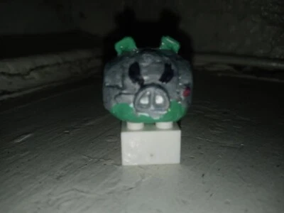 Lego\Knex Angry Birds Star Wars Super Battle Droid Pig - Imagem 1 de 4