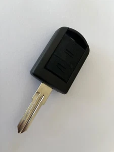 Opel/Vauxhall Corsa C 2001 - 2006 Key HU46 ID40 - Picture 1 of 3