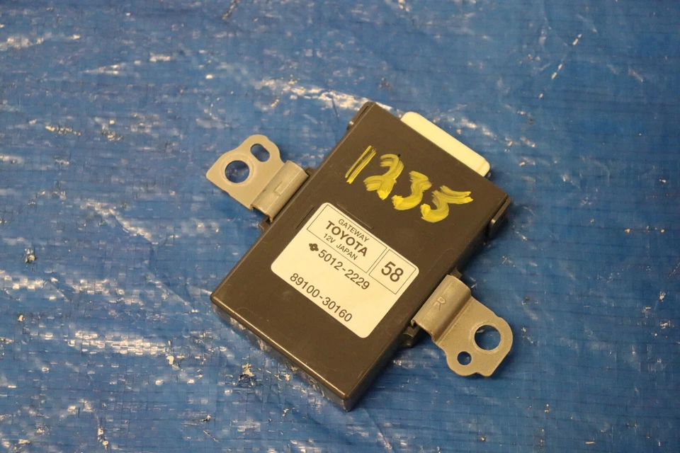 Lexus RC-F 2015 cupé F-Sport tracción trasera 5,0 L OEM unidad de módulo de puerta de enlace #1235 Foto 1 de 4