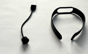 Cinturino con filo di ricarica per smartwatch M6 - Zdjęcie 1 z 3