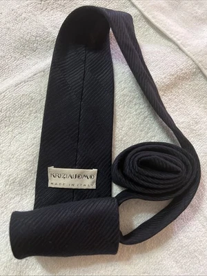 Krizia Uomo 100% seda hecho en Italia Foto 1 de 2