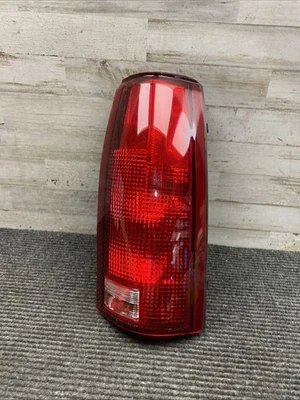 尾灯总成-常规 TYC 11-1913-01 — 第 1/4 张图片