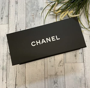 AUTENTICA SCATOLA CHANEL NERA EMPRY CONSERVAZIONE REGALO SOLO LA SCATOLA - Foto 1 di 4