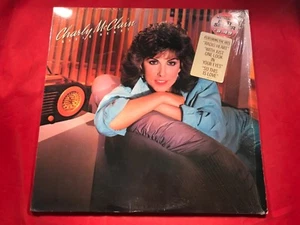 Y-72 CHARLY McCLAIN Radio Heart ........ FE 39871 .....1985 - RECORD - COUNTRY - Imagen 1 de 4
