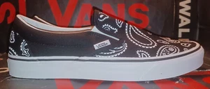 Vans Men's 9 Peace Paisley Slip On Black/True White VN0A5JMHB0E - Picture 1 of 12
