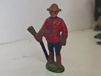 QUIRALU POLICE MONTEE CANADIENNE AU FUSIL  - Photo 1/3