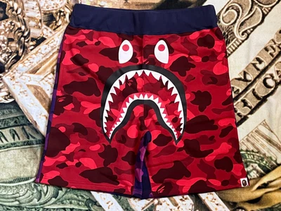 Pantalones Cortos de Sudadera A Bathing Ape BAPE Crazy Camo Shark - Rojo Talla L Foto 1 de 4