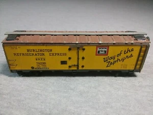HO Scale 74230 Burlington Refrigerator Express ~ TS - Picture 1 of 5