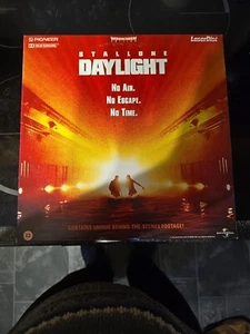Daylight - Sylvester Stallone Widescreen Laser Disc Laserdisc 1997 - Picture 1 of 2