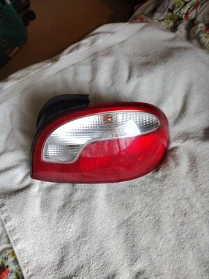 Luz trasera de pasajero Hyundai Accent 1999 Foto 1 de 2