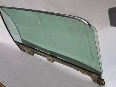 1967 Ford Galaxie LTD 2 Door Hardtop Front Door Window Glass Passenger RH SUN X - Image 1 of 4
