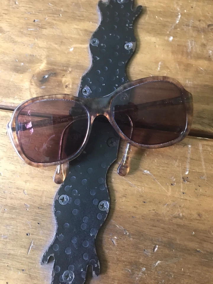 Óculos de sol vintage Nova Opt Nirvana quadrado oval armações robusto Itália - Imagem 1 de 4