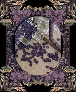 Paillettes antiche ametista piatte 2MM graduazione 3MM FILO rare Francia 1900 lotto NOS - Foto 1 di 6