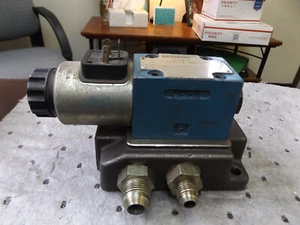 WHOLESALE LIQUIDATION MANNESMANN REXROTH 3WE6A60/EG24N9Z45 VALVE - Picture 1 of 4