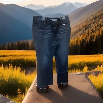 Pantalones de mezclilla Charlotte Russe azul oscuro para mujer talla 12S bota corta curvilínea elástica cómoda Foto 1 de 4