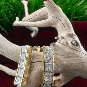 Klassische Vintage Ohrhänger Ohrhänger klare Glassteine goldfarben gefasst  - Bild 1 von 8