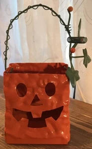 "Candelabro de metal con mango de vid de calabaza luz de té con recortes de 7"" de alto" - Imagen 1 de 8