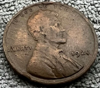 1920 Multiple Mint Errors Lincoln Wheat Cent Broken Die? Unique coin see detail - Image 1 of 4