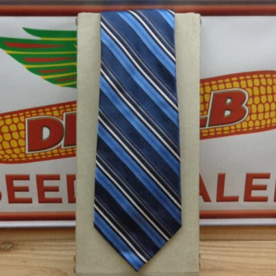 MARTIN WONG COLLECTION "Tie" - Image 1 of 2