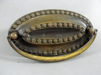 HEPPLEWHITE DUNCAN PHYFE BRASS OVAL DRESSER DRAWER PULL PULLS HARDWARE K4492 ATQ - Image 1 of 4