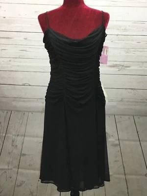 Vestido formal negro drapeado con correa de espagueti frontal talla grande Tadashi para mujer Foto 1 de 4