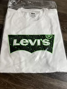 Mens Levis New York Stock Exchange NYSE Box Logo T-Shirt Size Small - Picture 1 of 3