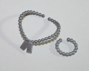 Mattel My Scene Hombre Barbie Muñeca Joyería Gris Collar y Pulsera - Imagen 1 de 2